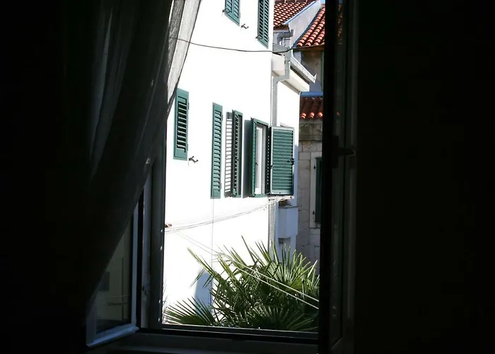 Pavelin Apartments